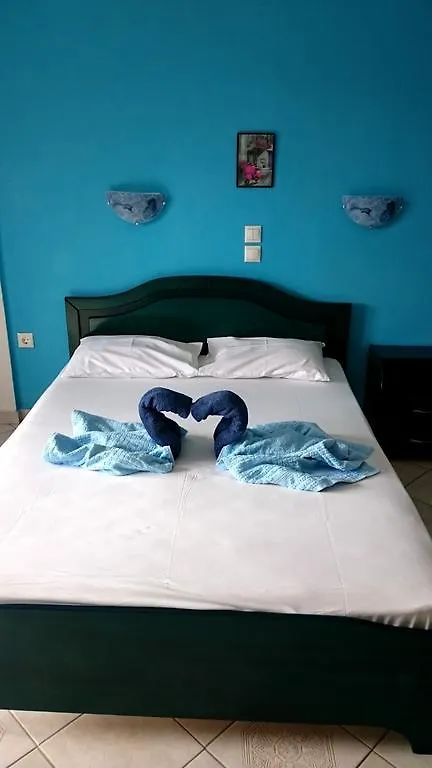Petrino Apartman Szárti