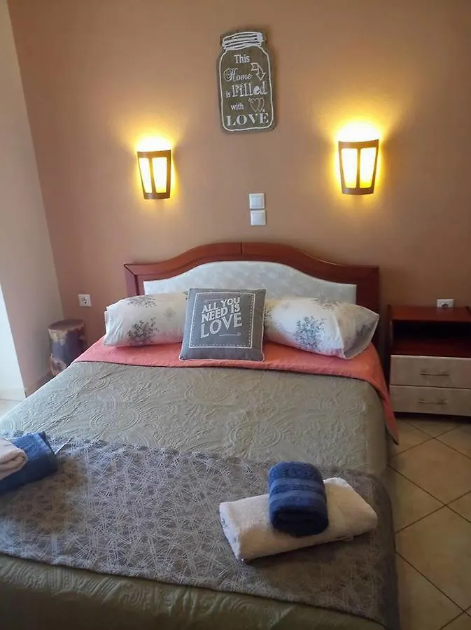 Petrino Apartman Szárti